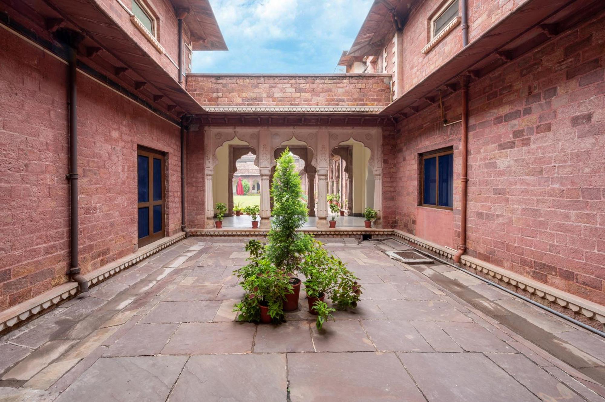 Umed Bhawan Palace, Kotah Hotel Kota  Exterior photo